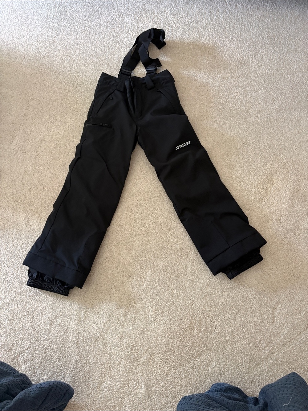 Spyder Black boys Ski Joggers with Adjustable Bib Straps